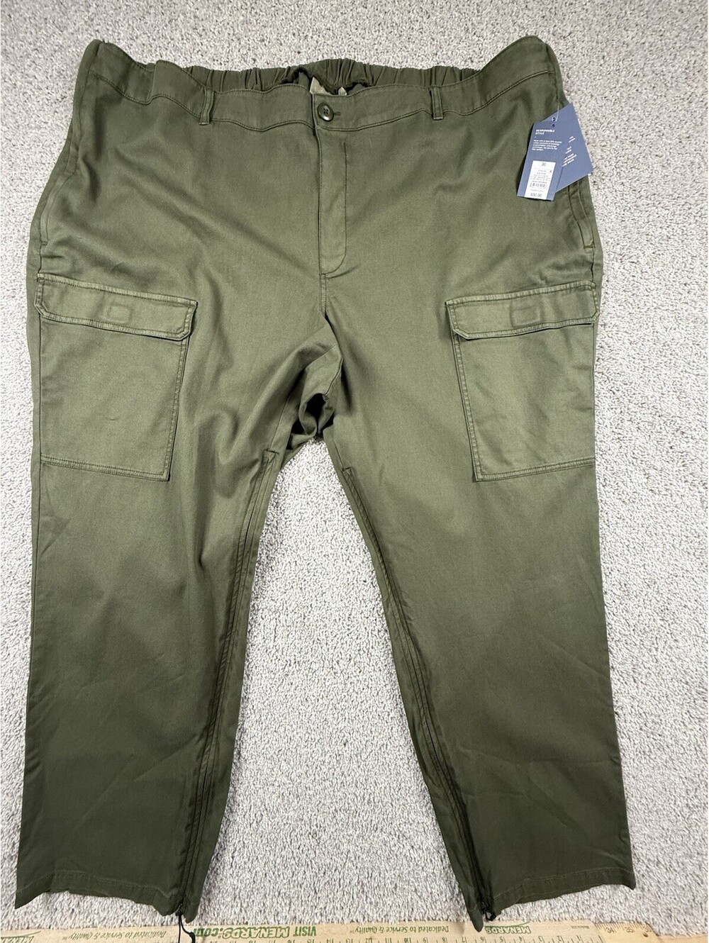 NWT Universal Thread Women’s Adaptative Utility Cargo Pants Size 30 Green $30